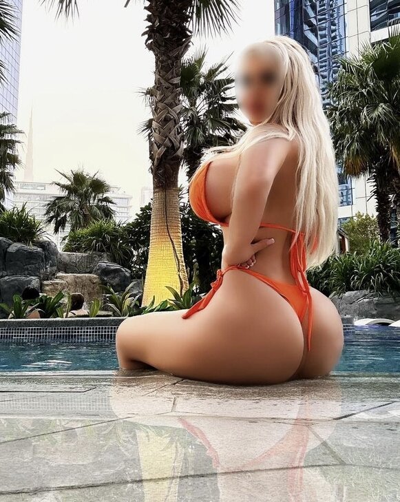 Daiana Luxury, Verführerische Blondine mit Modelmaßen in München - Giesing